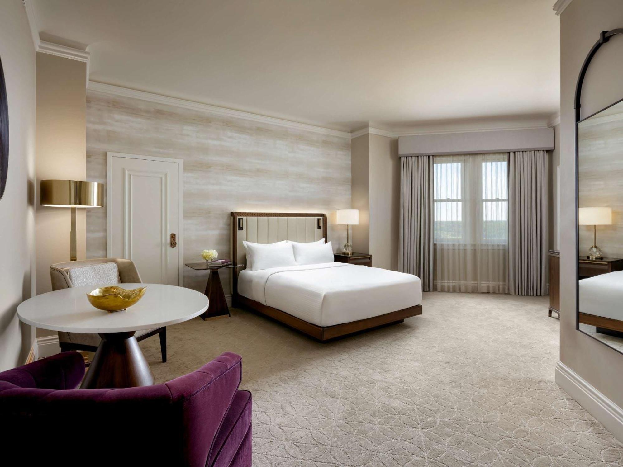 Fairmont Macdonald 4* Edmonton